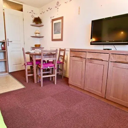 Studio cabine 5 pers, proche pistes, balcon sud-ouest - FR-1-340-65 * Chamrousse